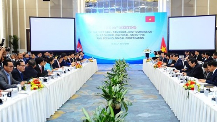 Vietnam, Cambodia agree to maintain high-level consultations